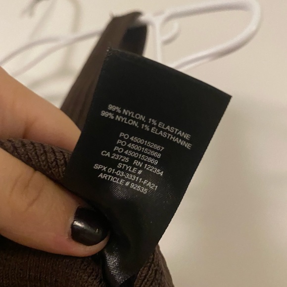 Babaton Sculpt Knit Notch Tank - Picture 8 of 8